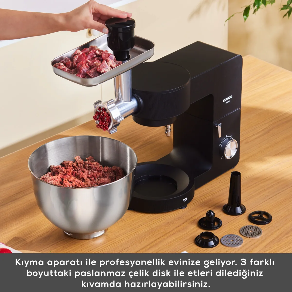 Karaca Multichef Ultra Kıyma Çekme/Sucuk-Sosis/İçli Köfte Aparatlı Hamur Yoğurma Makinesi Black 8L - görsel 6