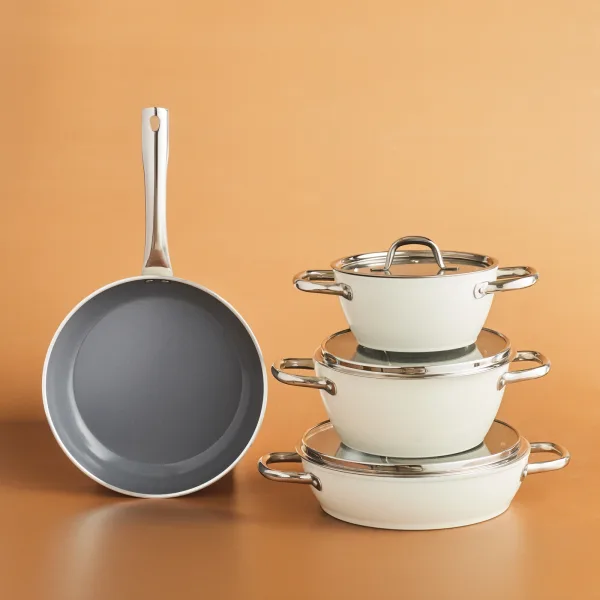 Karaca x Refika Swiss Crystal Creamy Metal Kulplu 7 Parça Tencere ve Tava Seti Krem