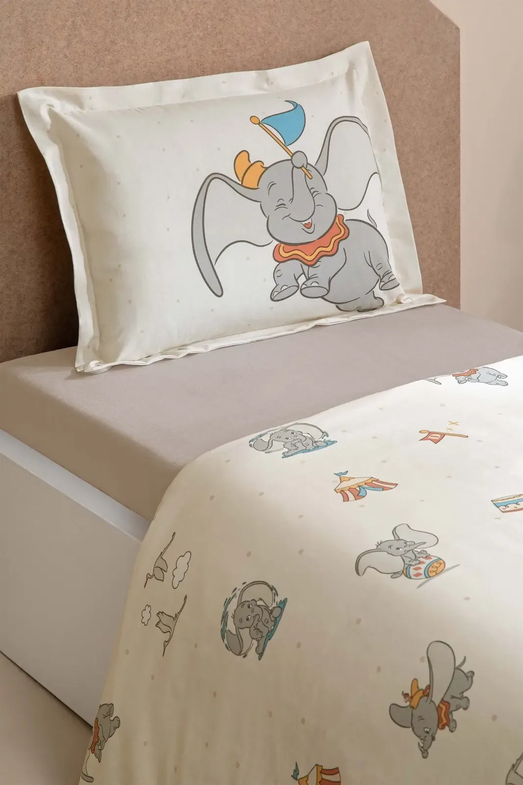 Özdilek Dumbo Sweet Disney Lisanslı Bebek Nevresim Takımı - görsel 3