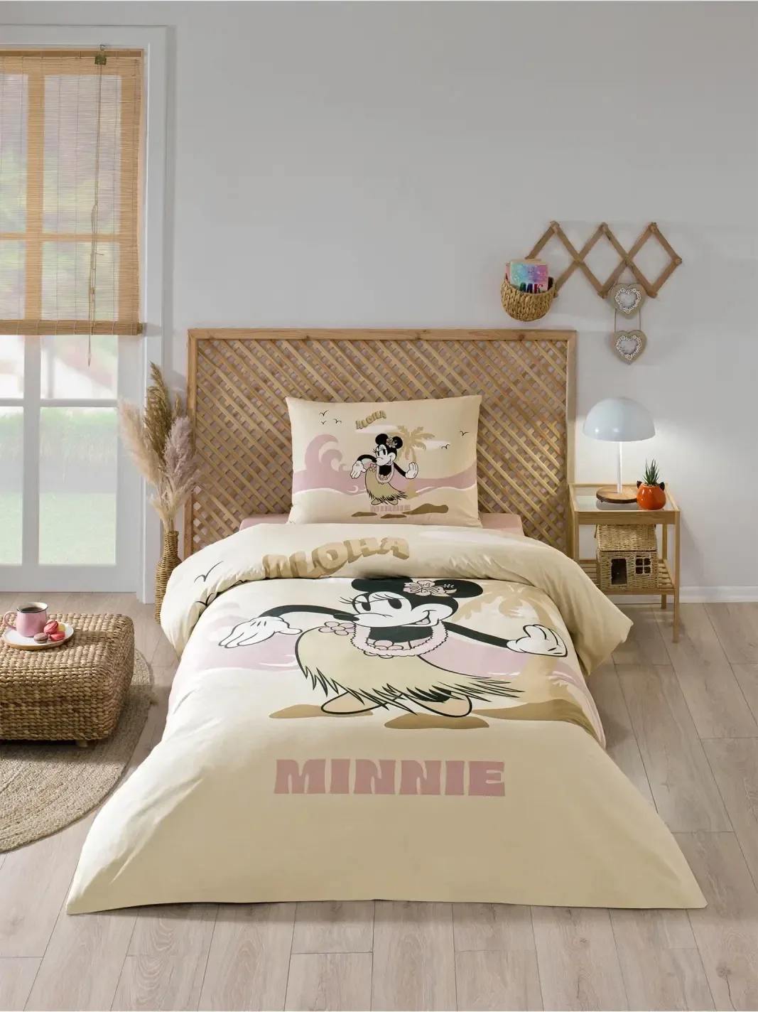 Özdilek Minnie Mouse Island Tek Kişilik Disney Lisanslı Lastikli Çocuk Nevresim Takımı