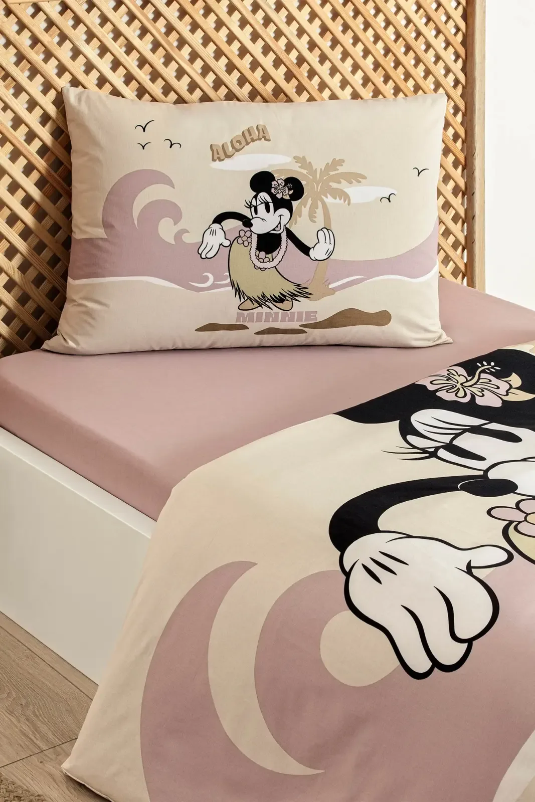 Özdilek Minnie Mouse Island Tek Kişilik Disney Lisanslı Lastikli Çocuk Nevresim Takımı - görsel 3