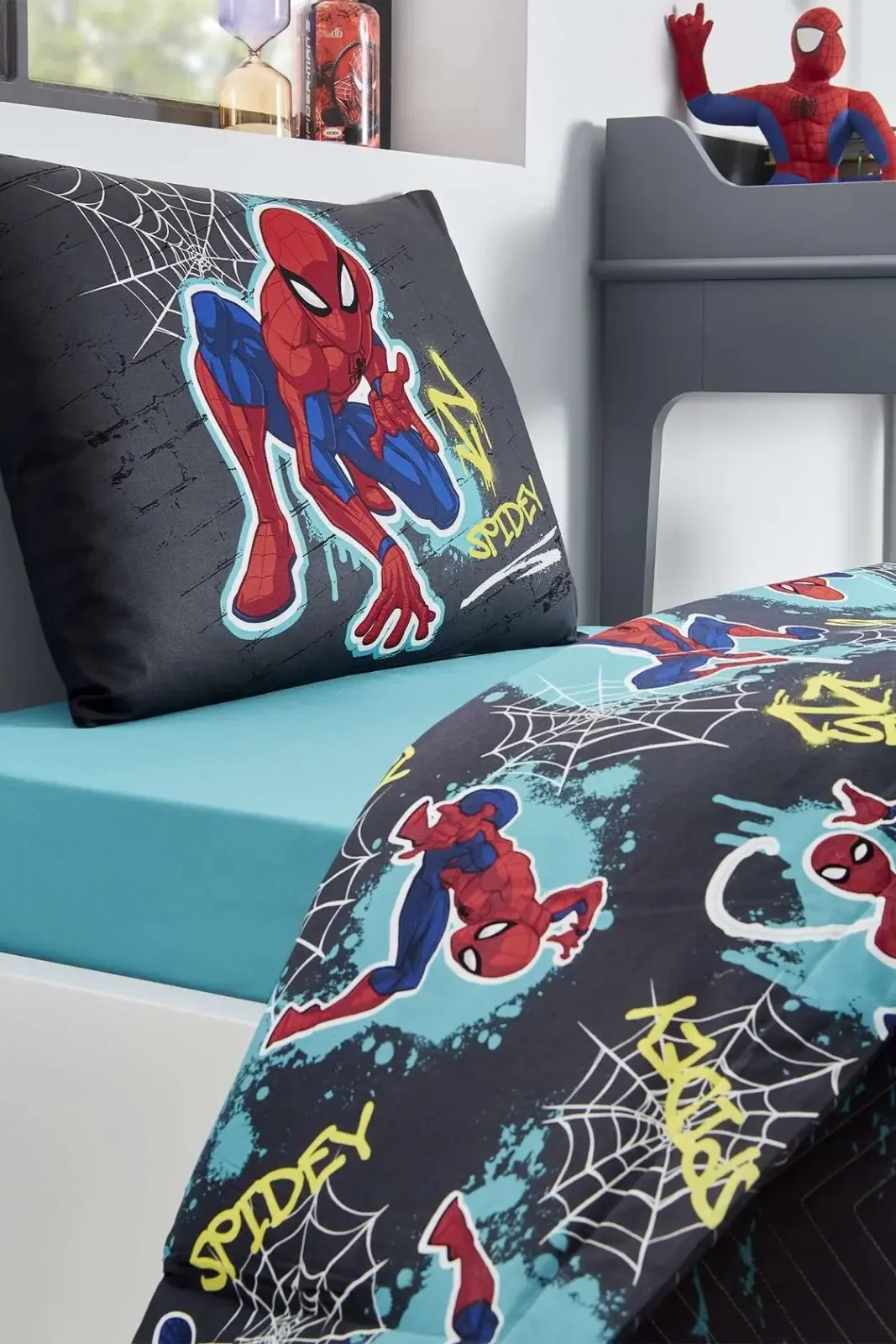Özdilek Spiderman Street Tek Kişilik Lisanslı Lastikli Çarşaf Kapitone Çocuk Nevresim Takımı - görsel 3
