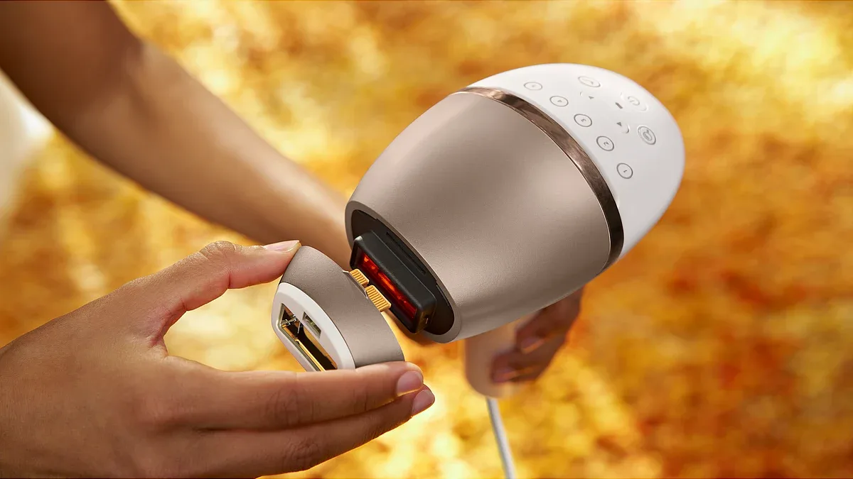 Philips Lumea IPL 8000 Serisi SenseIQ ile IPL Tüy alma cihazı BRI945/00 - görsel 6